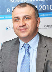 Дмитрий Петровский: "Для гражданина Интернета никакой ТВ-канал, газета или радио – не СМИ, если не дает ему участвовать в создании, обсуждении, трансформации и передаче контента"