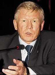 Анатолий Перминов