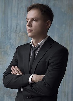 Сергей Галеев: "Фиджитал-решения хороши, когда нужно показать, как будет работать товар в реальной жизни пользователя: как будет выглядеть новая кухня, куда повесить телевизор или какой цвет платья больше подходит к лицу"