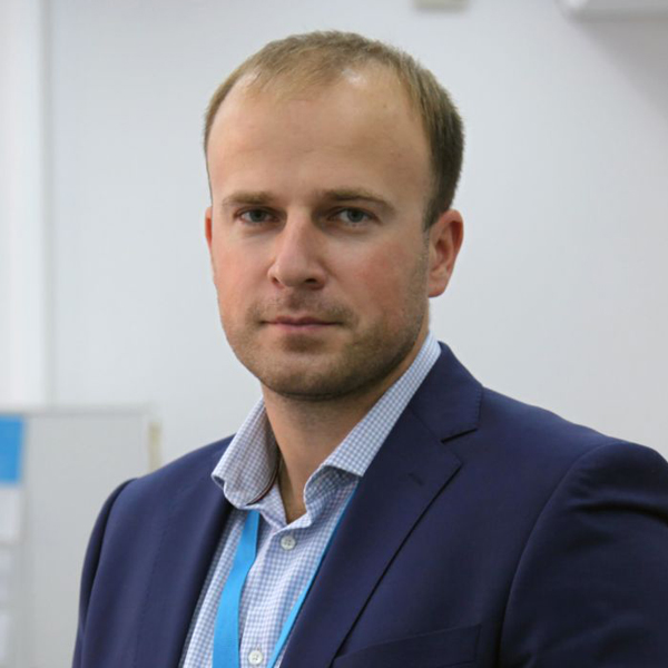 Одного из директоров "Ростелекома" Владимира Шадрина и главу "Комплайн софт" Ант