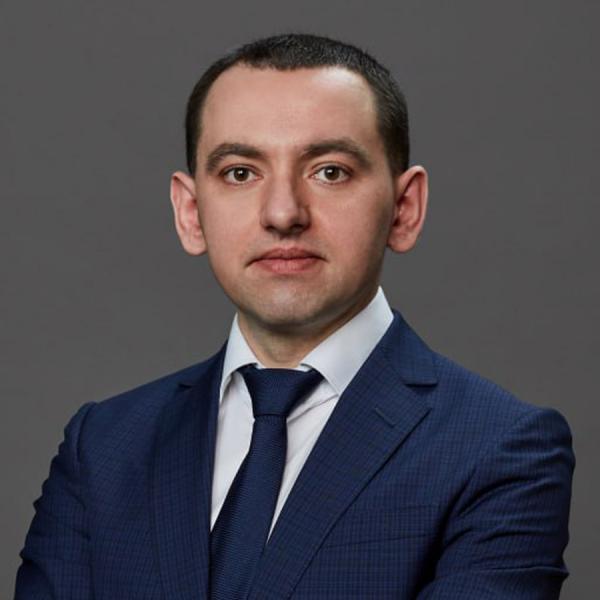 CEO (Генеральный директор) PRO32 Игорь Мандик