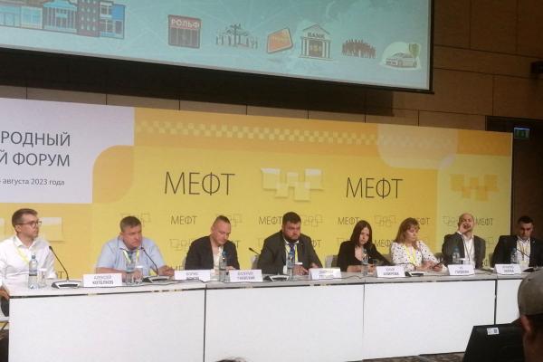 Электромобили начнут вытеснять транспорт с бензиновым двигателем Электромобили начнут вытеснять транспорт с бензиновым двигателем