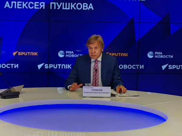 На фото председатель комиссии Совета Федерации по информполитике Алексей Пушков На фото председатель комиссии Совета Федерации по информполитике Алексей Пушков