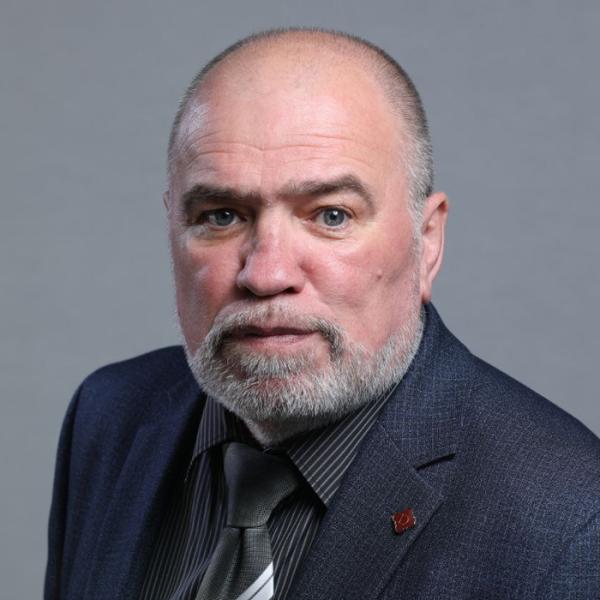 BIM-менеджер, инженер-конструктор 1-й категории ФГУП "ПО "Маяк" Андрей Шмаков BIM-менеджер, инженер-конструктор 1-й категории ФГУП "ПО "Маяк" Андрей Шмаков